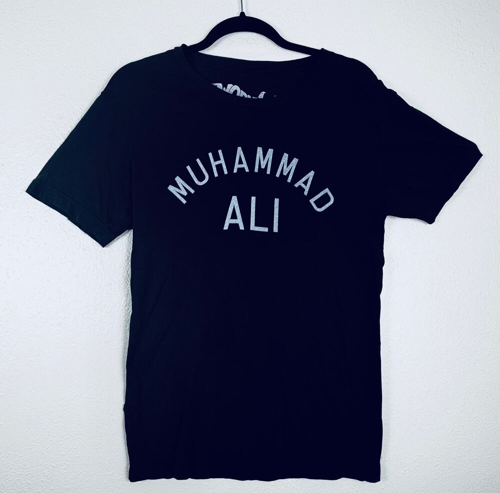 Worn Free Muhammad Ali Float Like A Butterfly Graphic T-Shirt *RARE* Mens Small